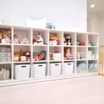 東京都調布市の保育園（認可外保育園・企業主導型保育園・小規模保育園・プリスクール）、カメリアキッズ国領園の、清潔感のある保育室の写真