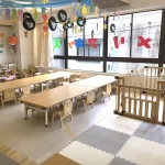 東京都世田谷区の保育園（認可外保育園・企業主導型保育園・小規模保育園・プリスクール）、カメリアキッズ経堂園の、清潔感のある保育室の写真